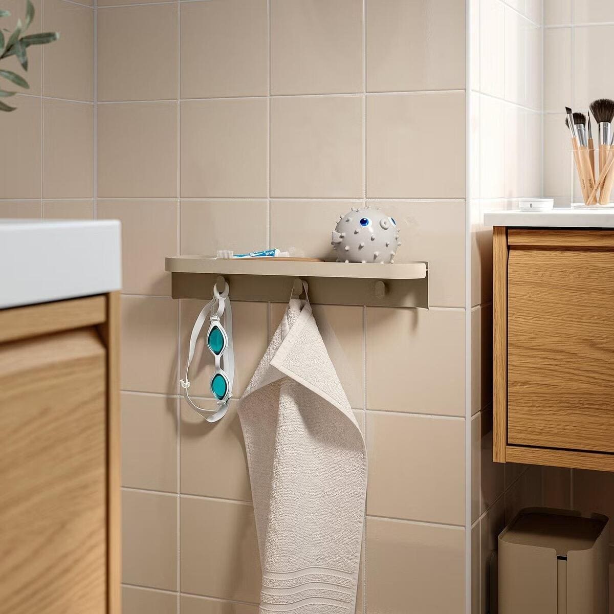 Estante de pared con 3 ganchos FLORSJÖN