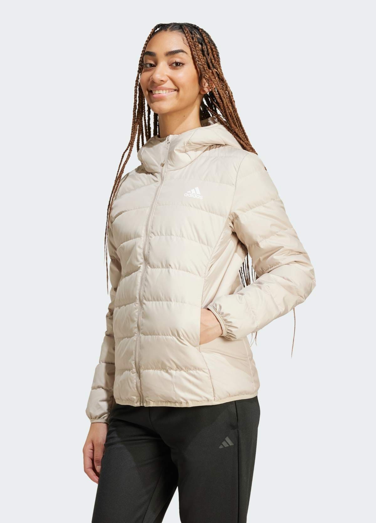 Chaqueta con capucha Essentials Light Down de Adidas