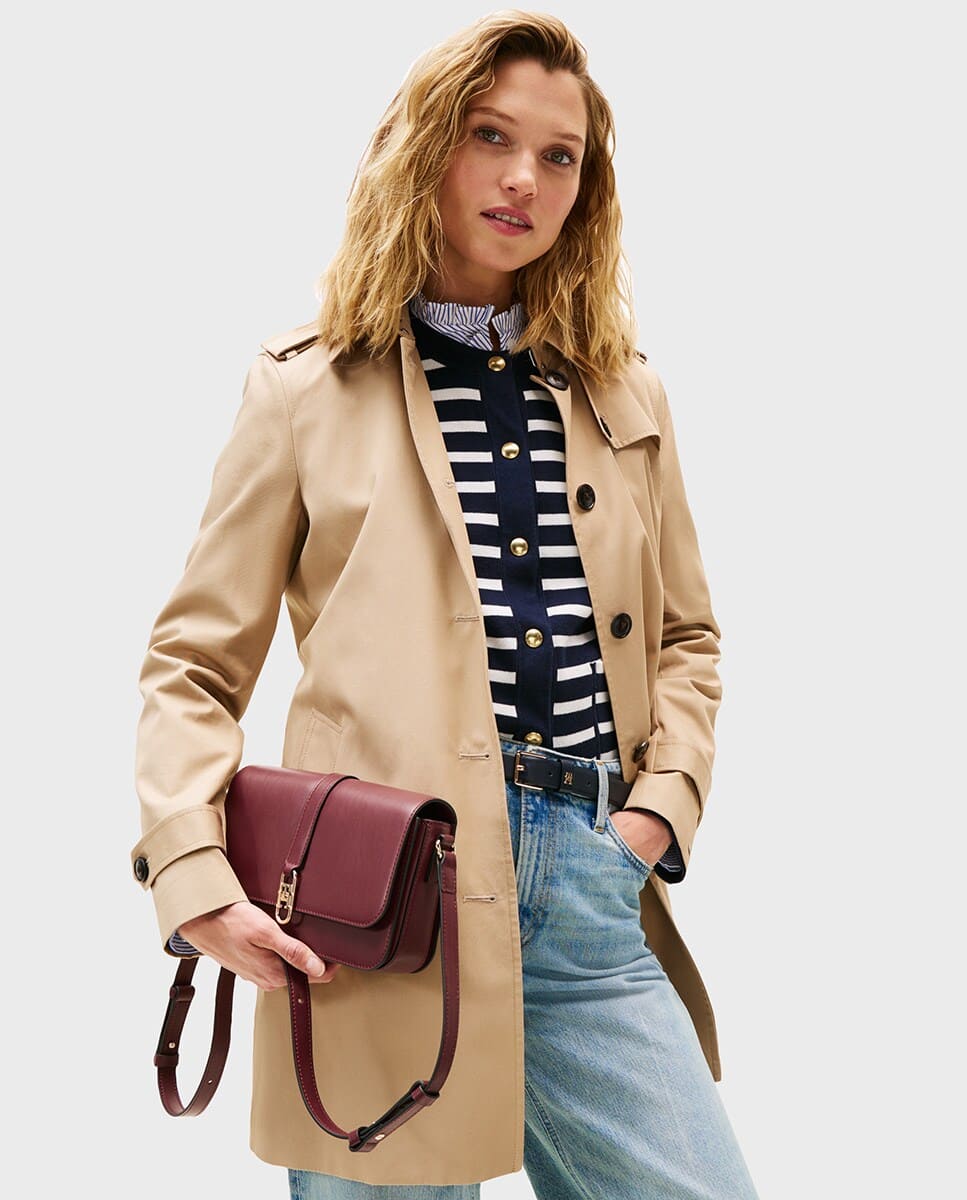 Tommy Hilfiger Bolso estilo bandolera en color burdeos en El Corte Inglés