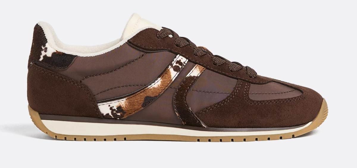 Zapatillas deportivas animal print de Stradivarius