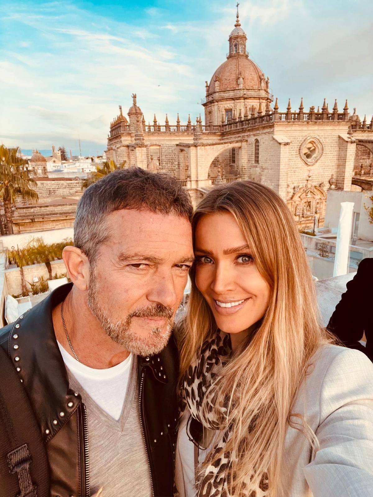 Selfie de Antonio Banderas y Nicole Kimpel en Jerez
