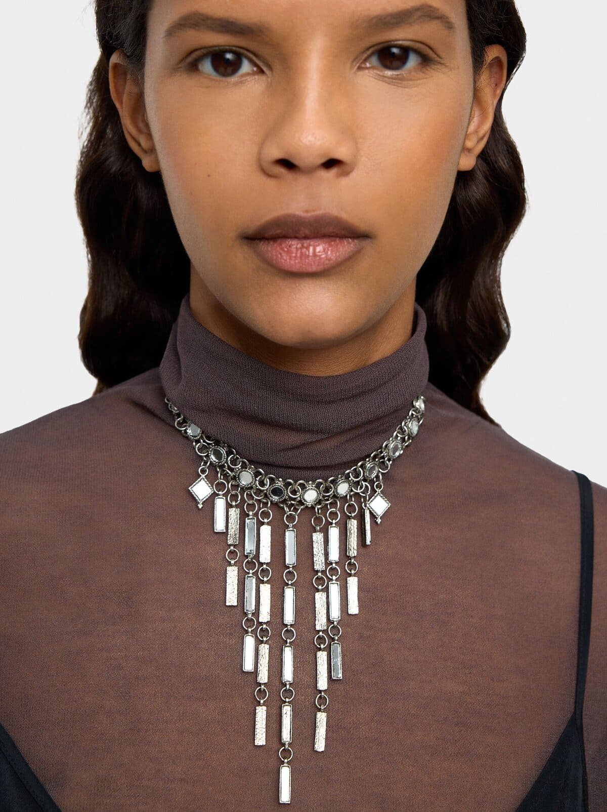 Collar corto con colgantes de barras espejo