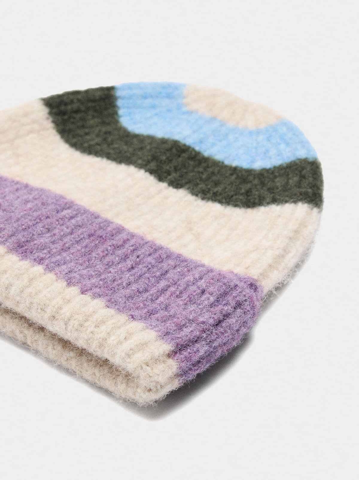 Gorro de punto con rayas