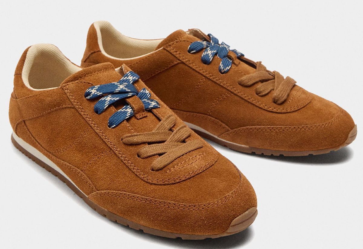 Zapatillas de piel monocromática de Parfois