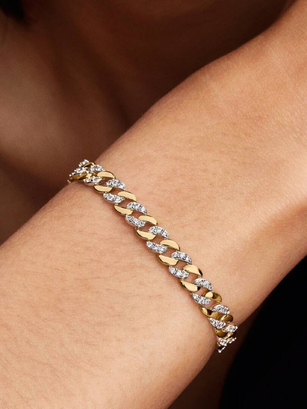 Pulsera de Cadena Cubana en Pavé Dos Tonos de Pandora