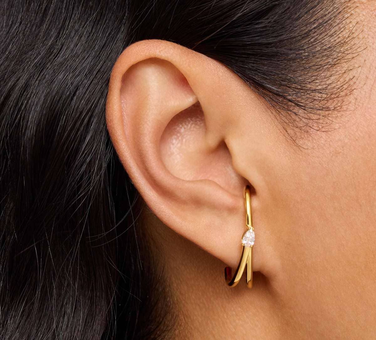 Pendientes de aro con baño de oro 18 kt sobre plata y diamantes creados en laboratorio Lio LGD de TOUS