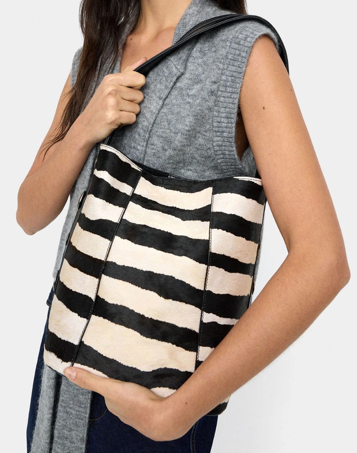 Bolso de mano con detalles de piel de Parfois