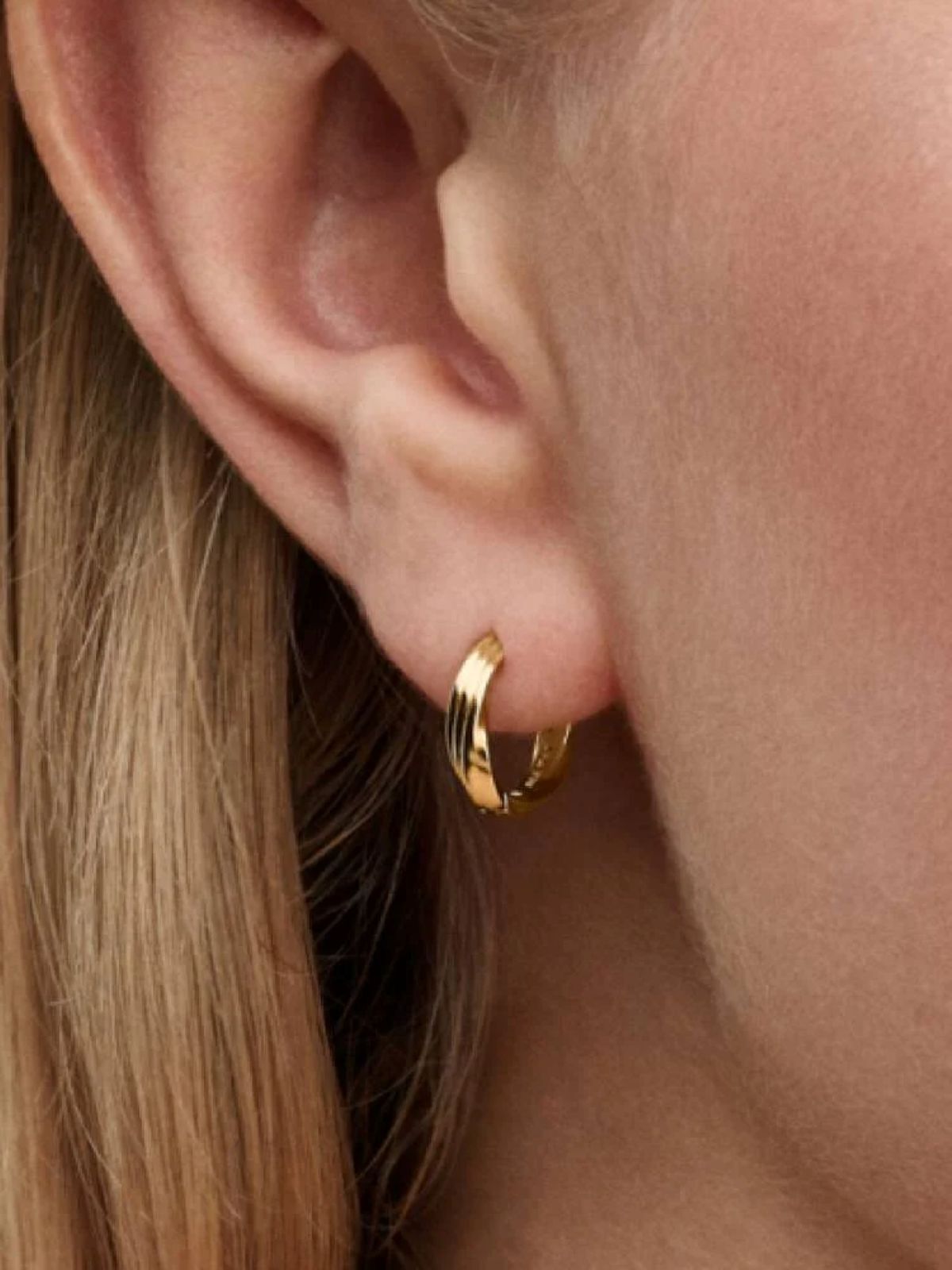 Pendientes abrazo entrelazado de Pandora