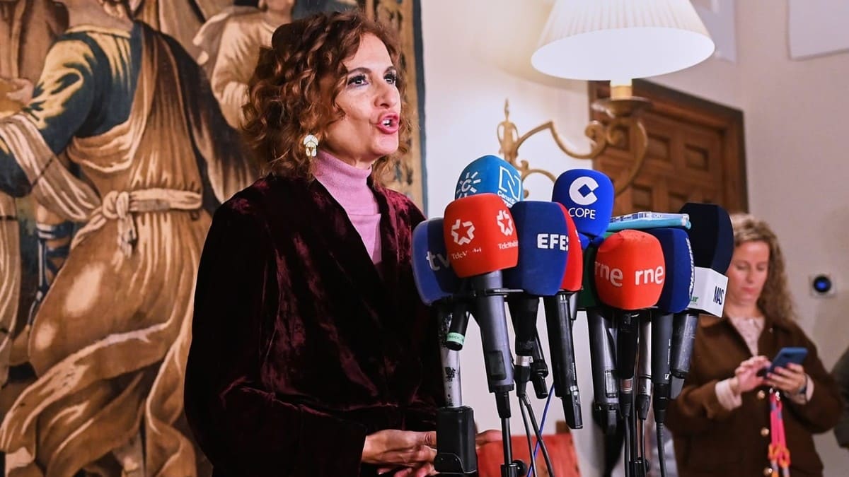 Montero ha realizado una visita a Sevilla | Salvador López Medina