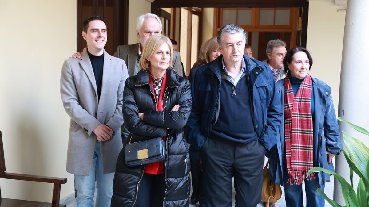 El consejero de Sanidad, Antonio Sanz, junto a la alcaldesa de Jerez, María José García Pelayo (1)