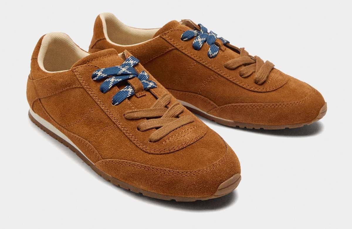 Zapatillas de piel monocromática de Parfois