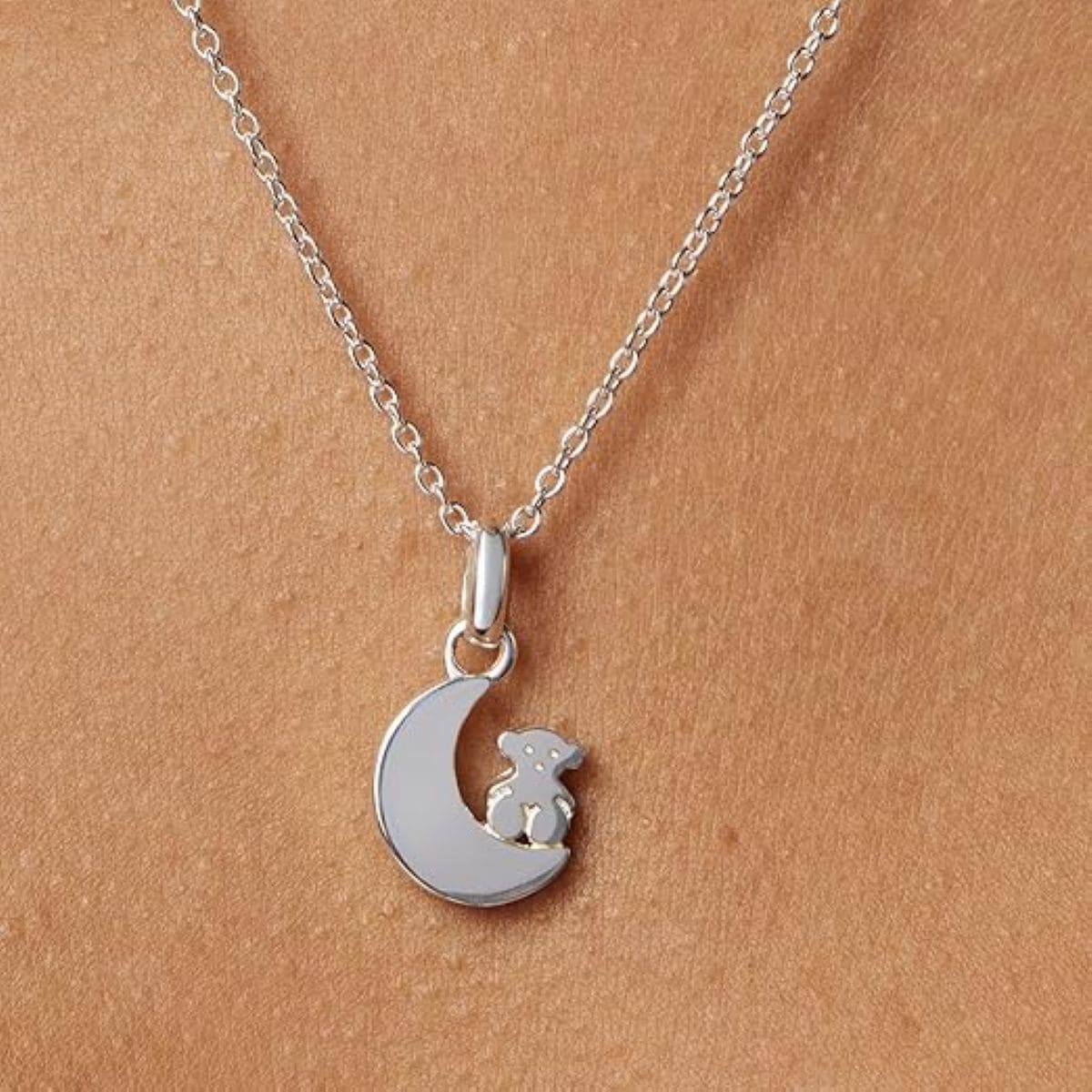 Collar de plata de primera ley con colgante de luna Tous de Amazon