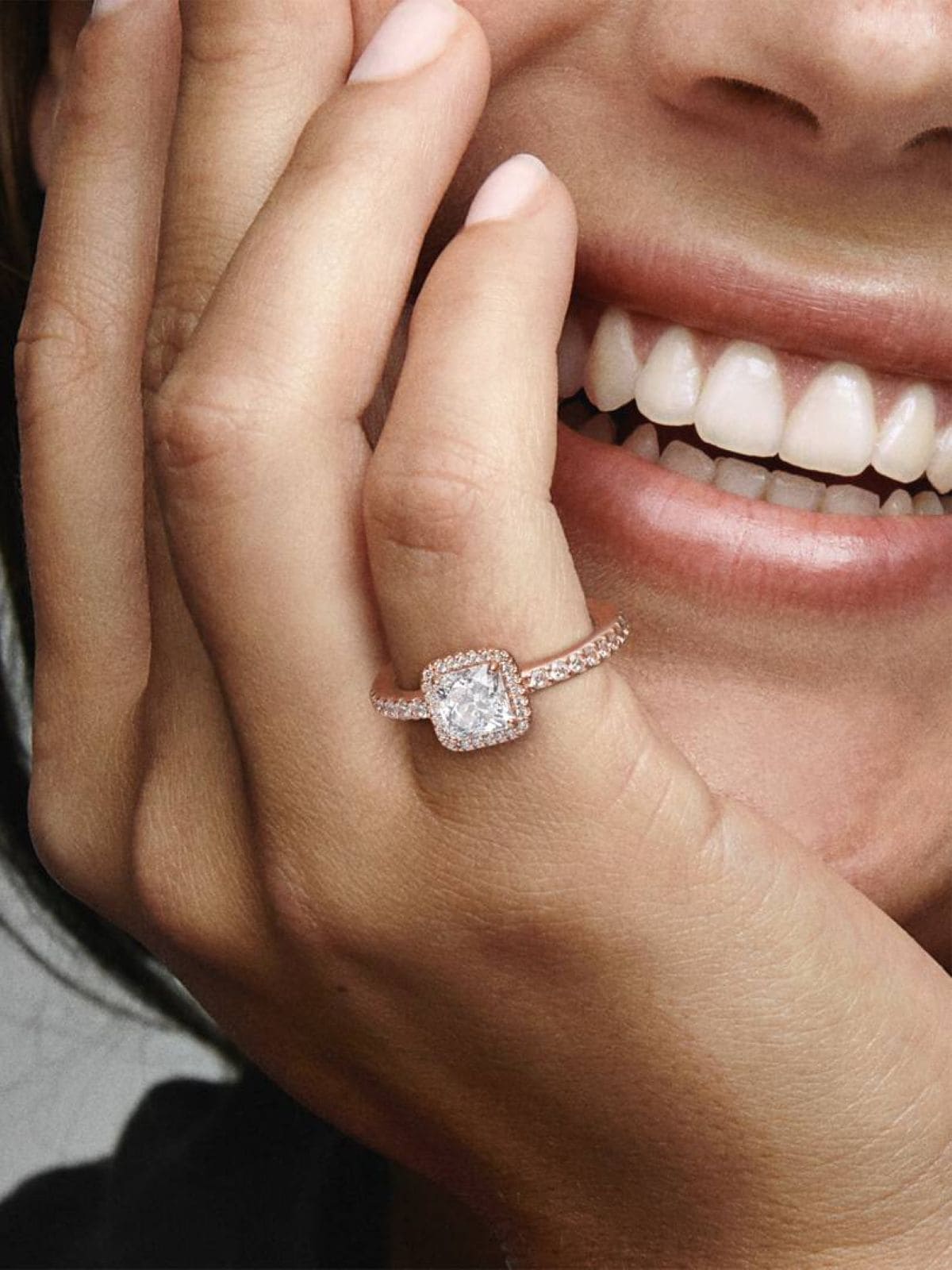 Anillo elegancia atemporal de Pandora