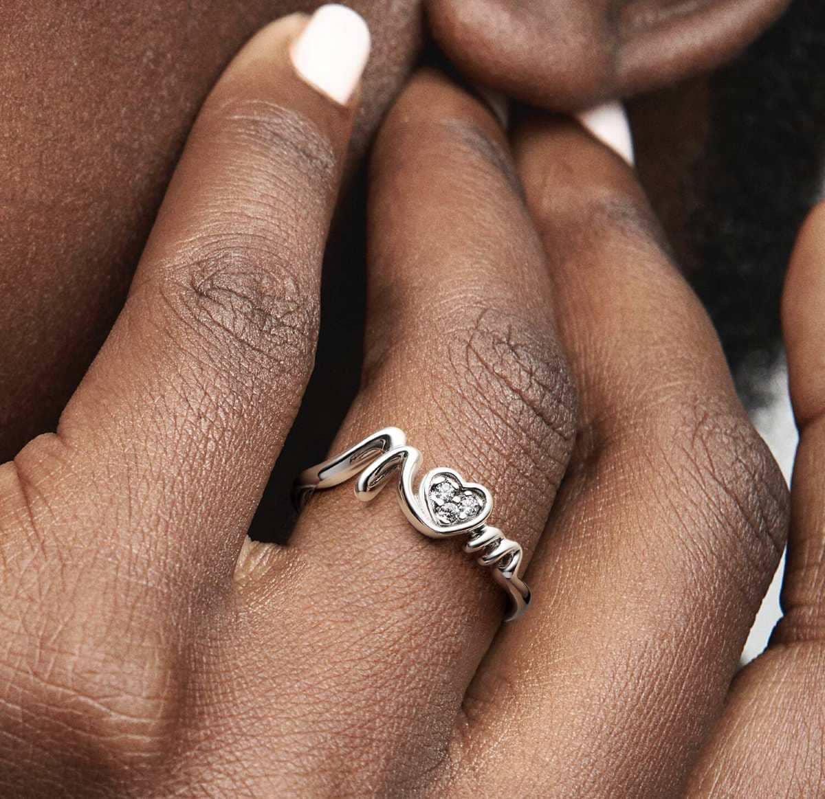 Anillo Corazón de Madre en Pavé de Pandora