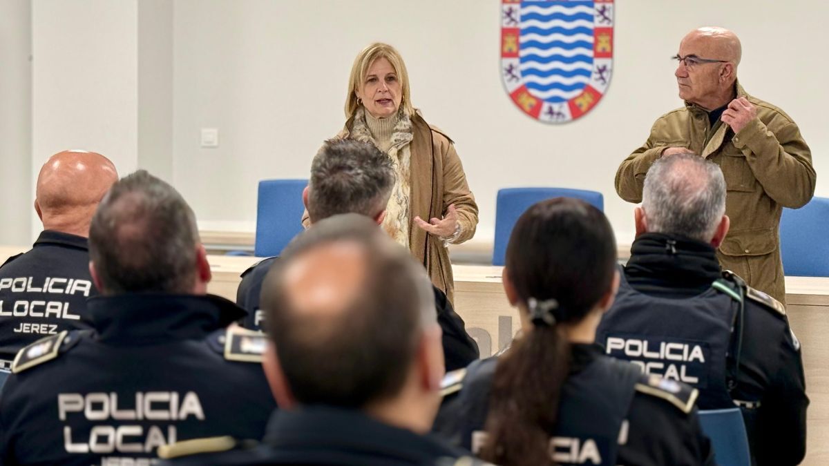 García-Pelayo en la Jefatura de la Policía Local
