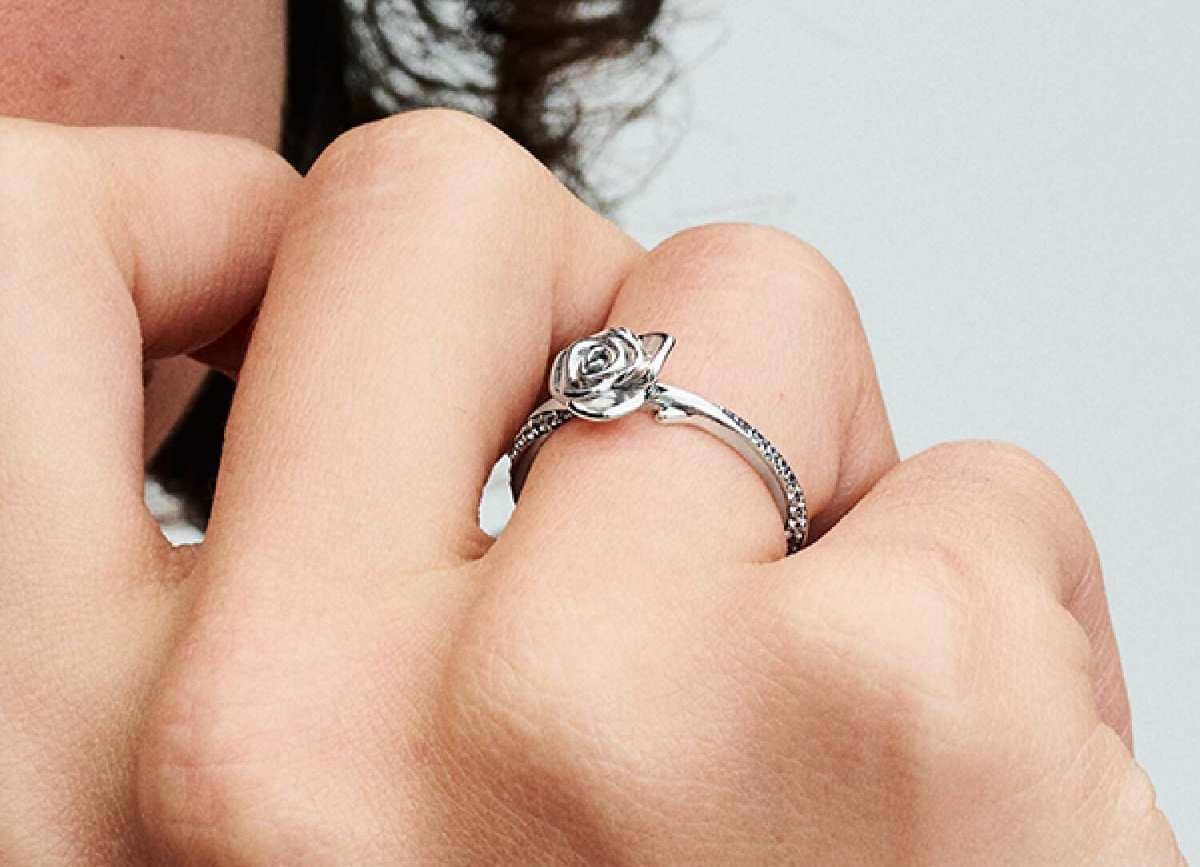 Anillo Rosa Floreciendo de Pandora