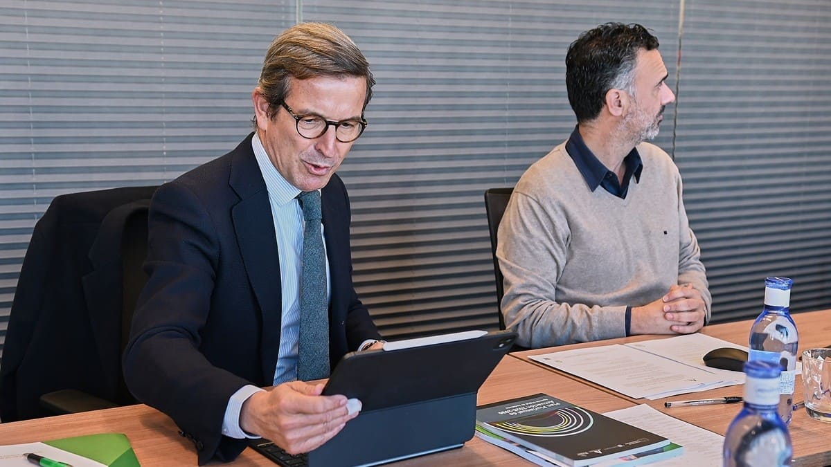 El consejero ha detallado el salto de calidad protagonizado por los empleados públicos en Andalucía | Salvador López Medina