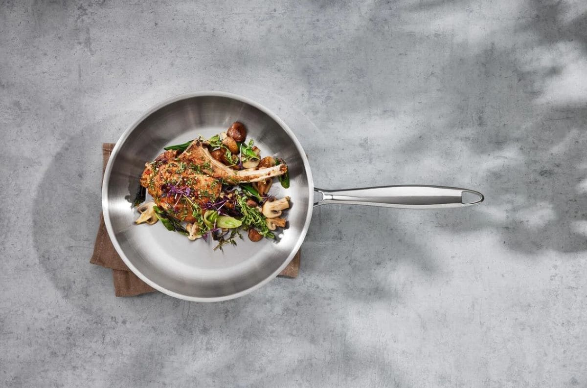 Sartén de acero inoxidable de 24 cm