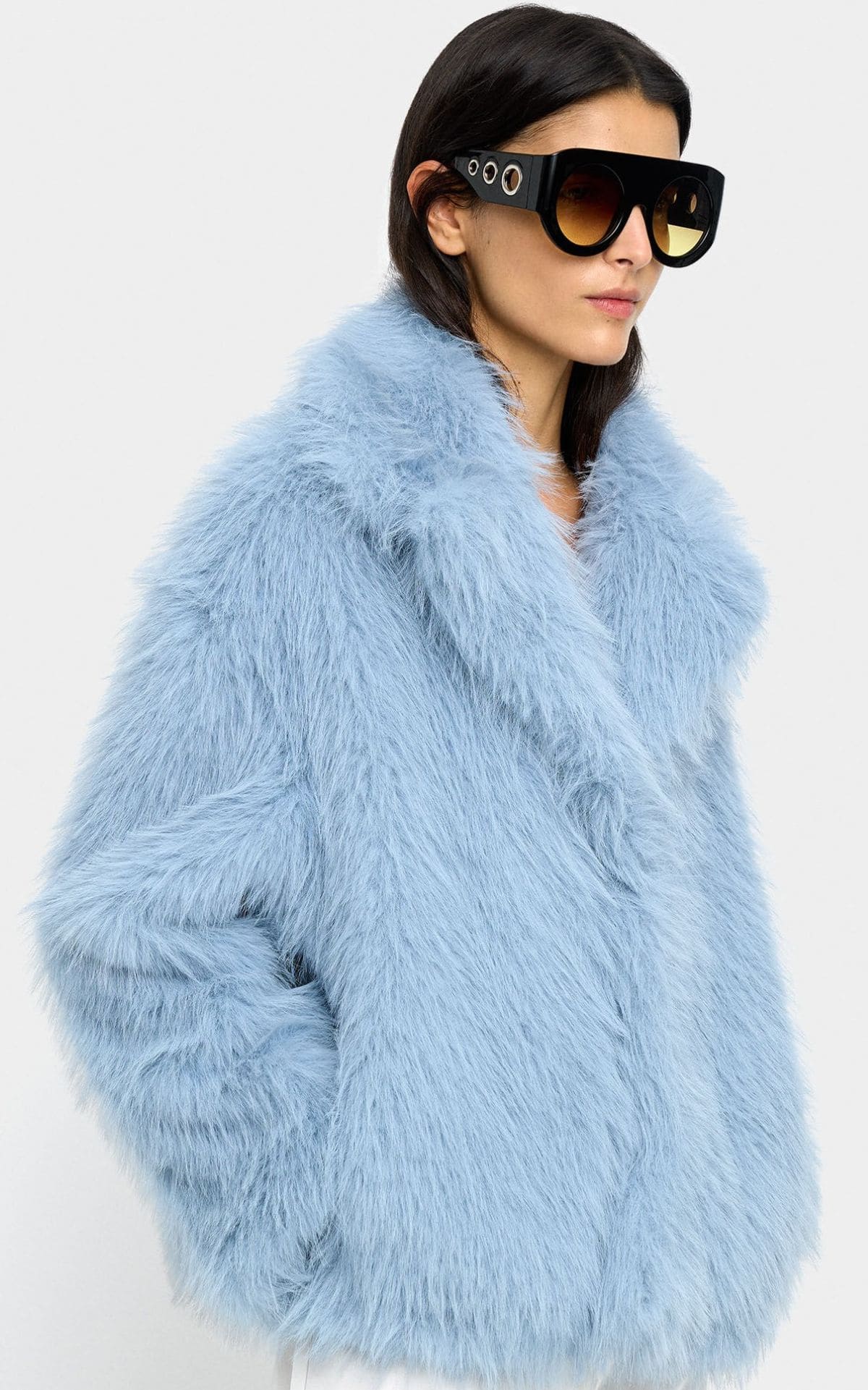 Abrigo voluminoso efecto pelo de Parfois