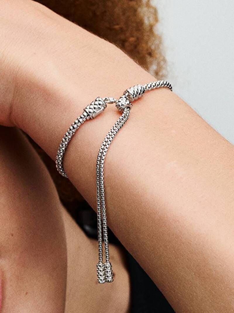 Pulsera Pandora Moments de cadena con tachuelas deslizantes