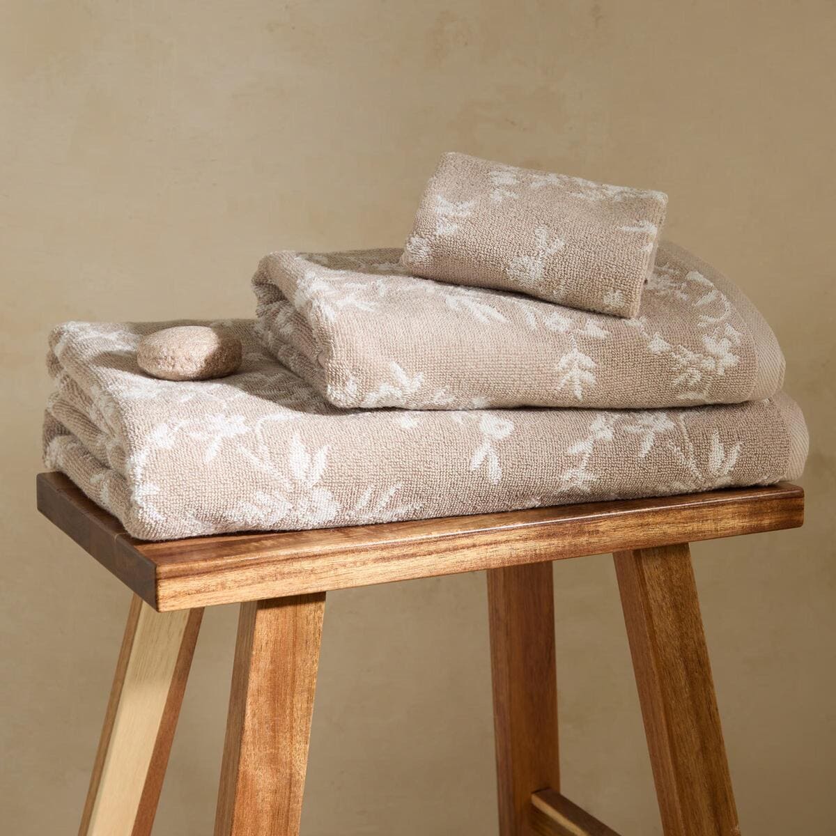 Toalla de baño de algodón 480 gr m2 Blom