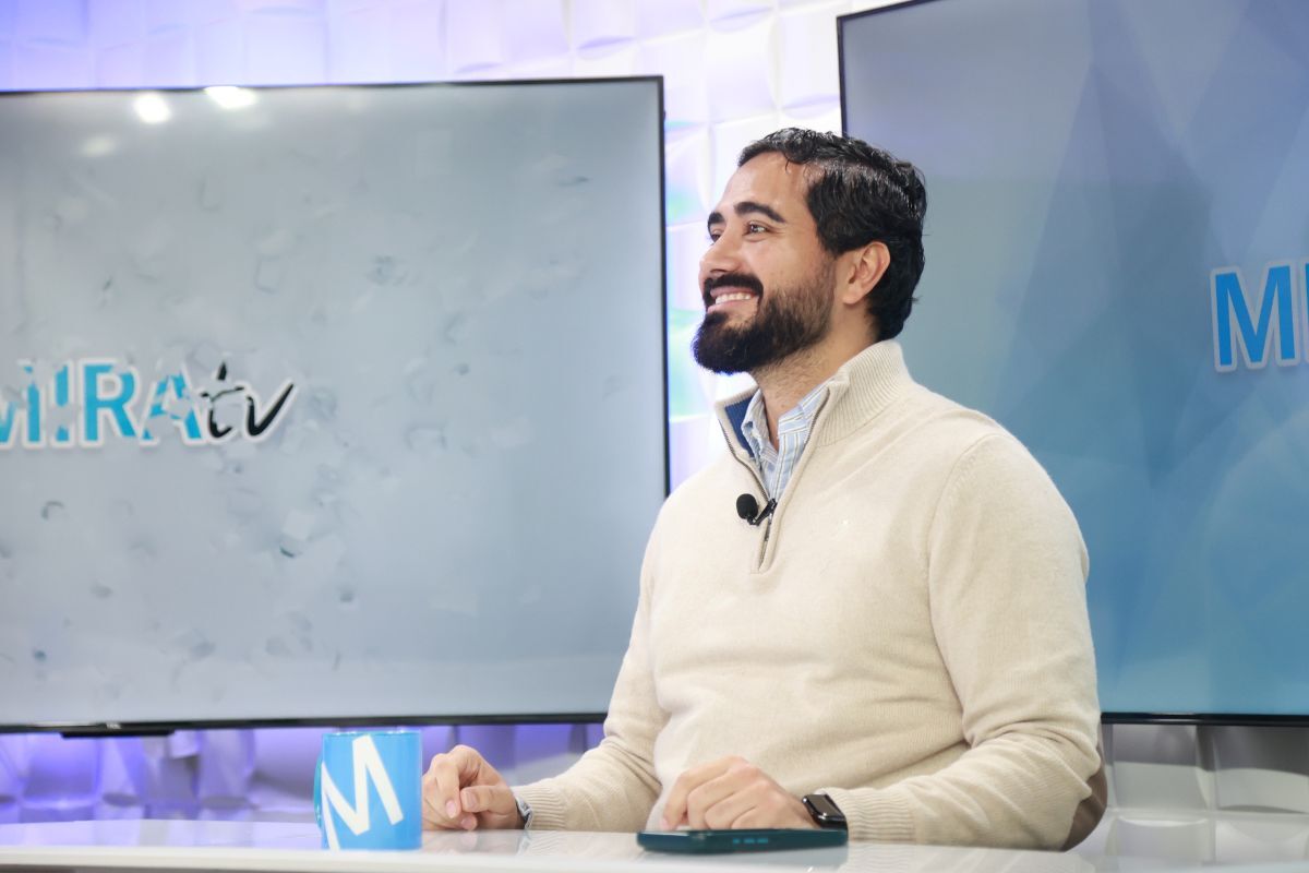 Alvise Pérez durante la entrevista en MIRA TV