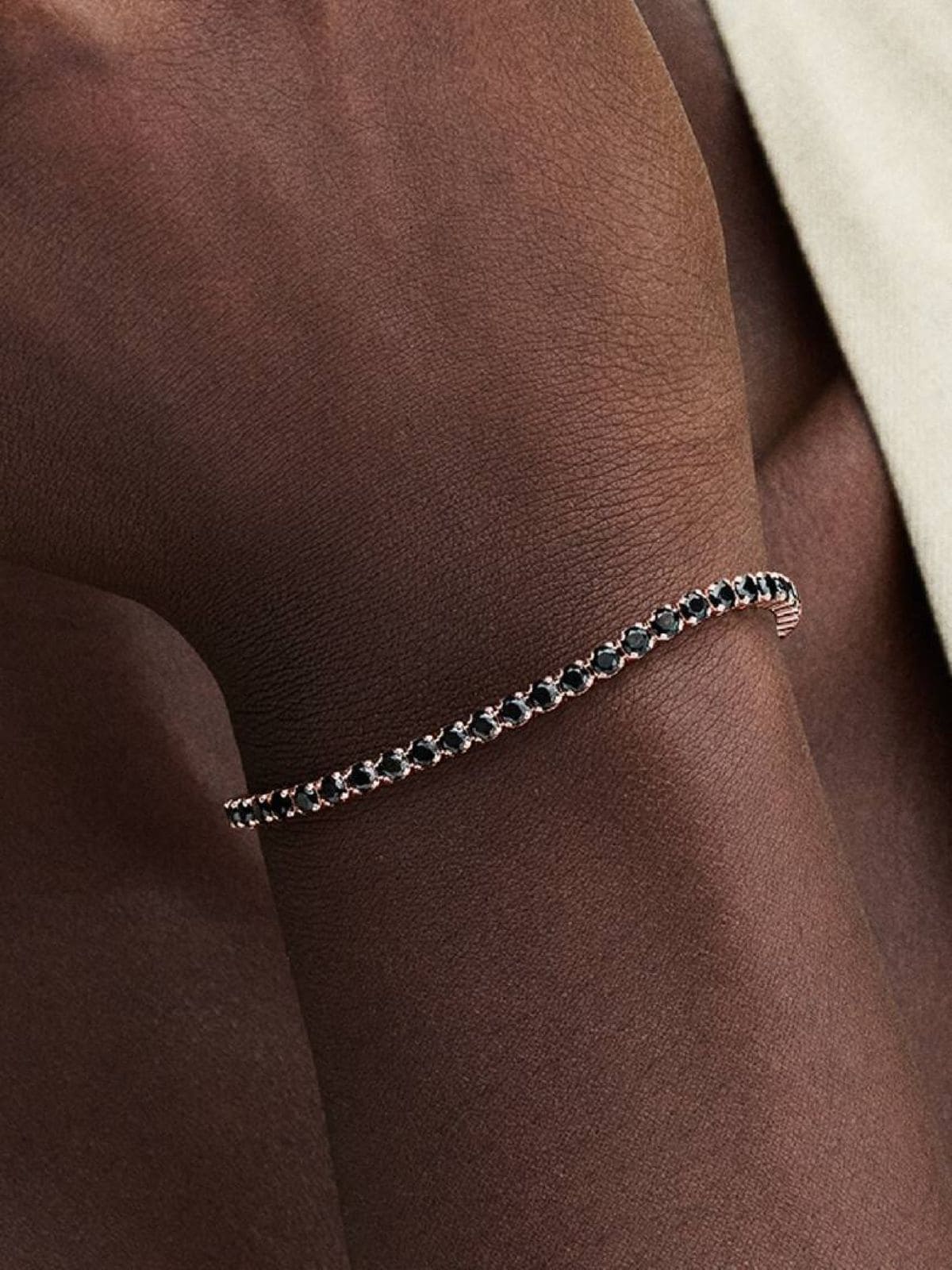 Pulsera de tenis brillante negra de Pandora