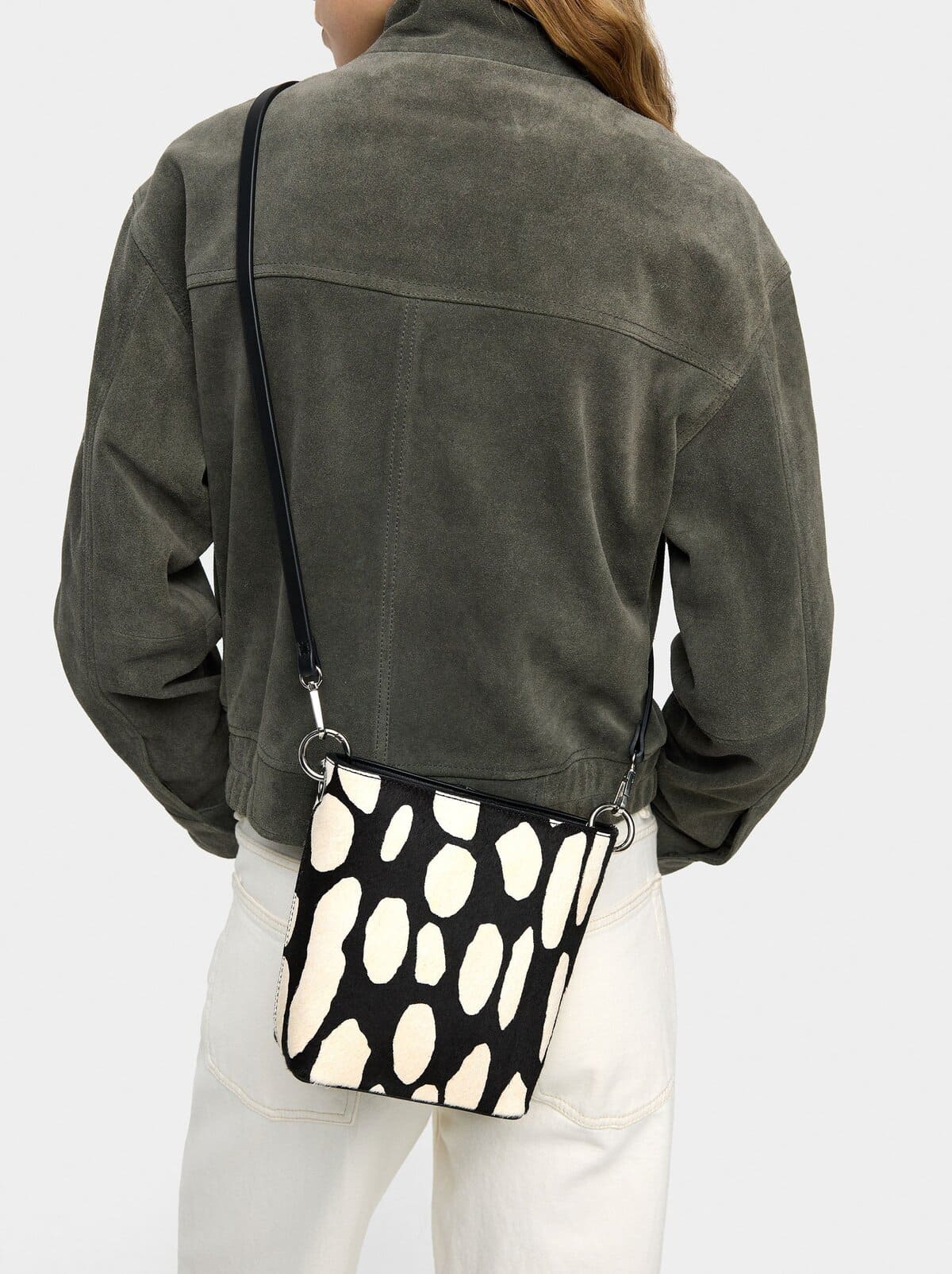 Bolso bandolera de piel con diseño de estampado animal