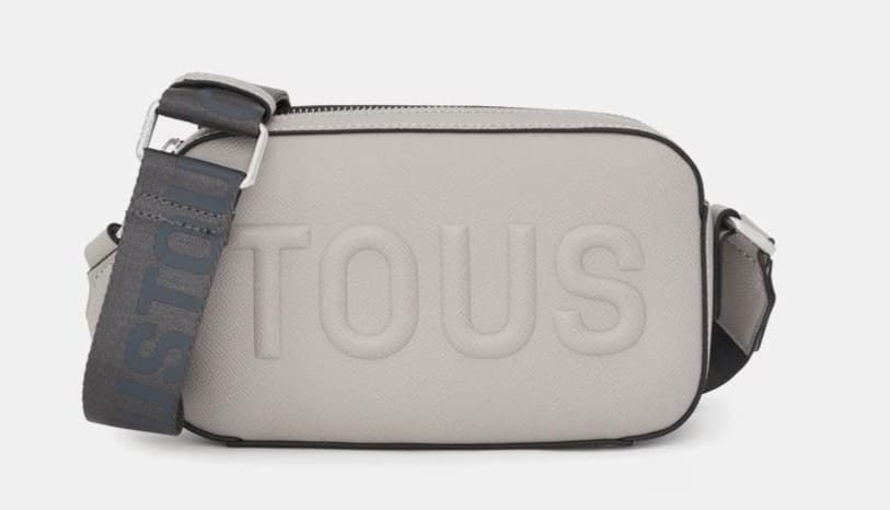 Bandolera en gris con cremallera y asa larga