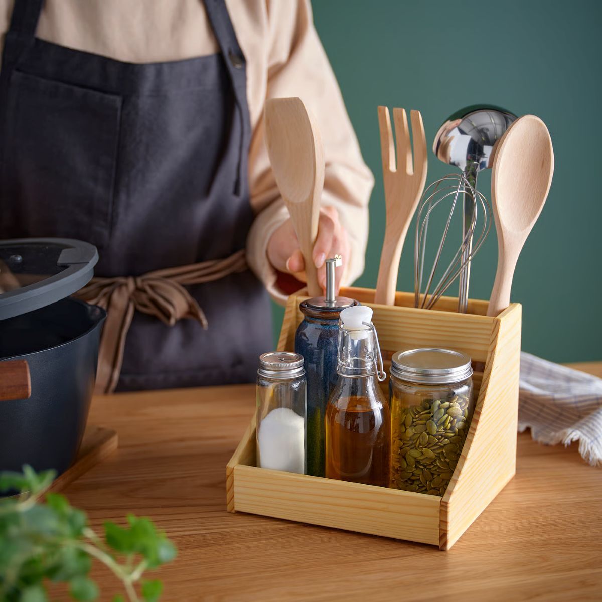Organizador de cocina de madera de la serie CHOKLADHAJ de Ikea