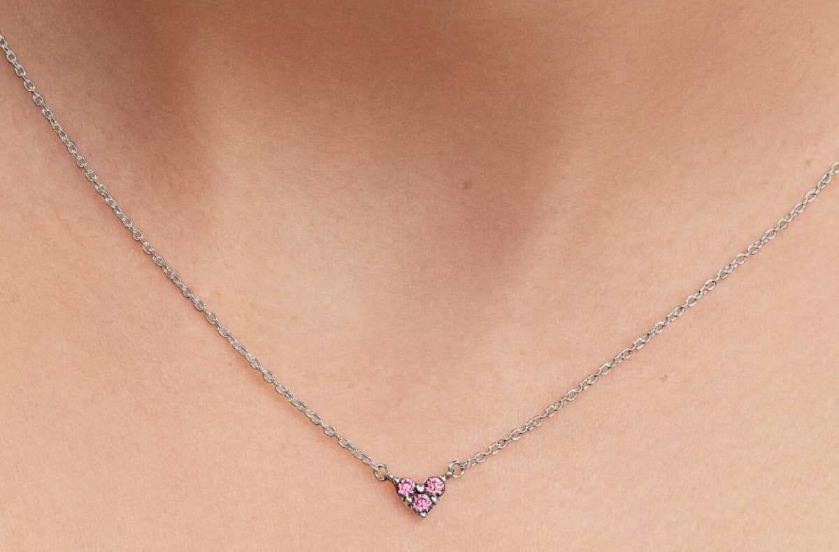 Collar Corazón Rosa Triple Gema de Pandora