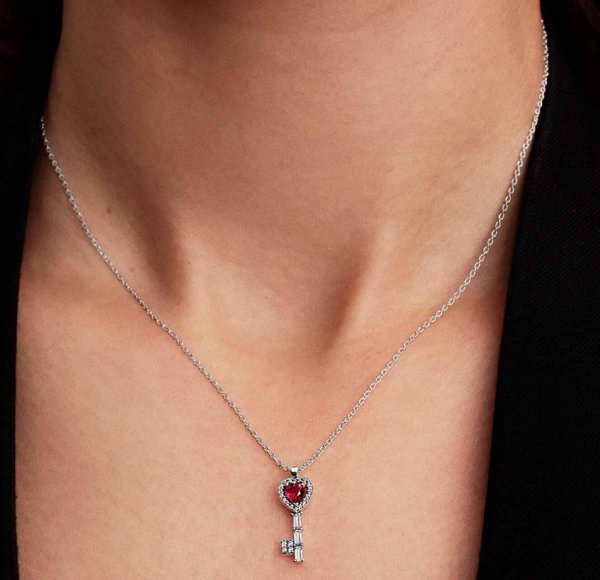 Collar Llave Corazón Elevado de Pandora