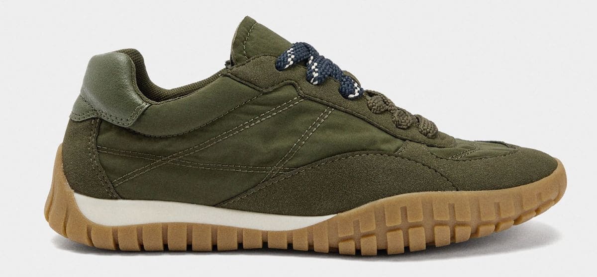 Zapatillas monocromáticas de Parfois