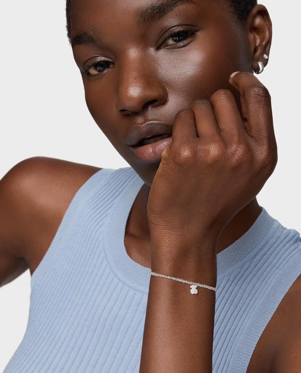 Pulsera elástica con cuarzo cristal de roca y oso de plata colección Motivos, Tous