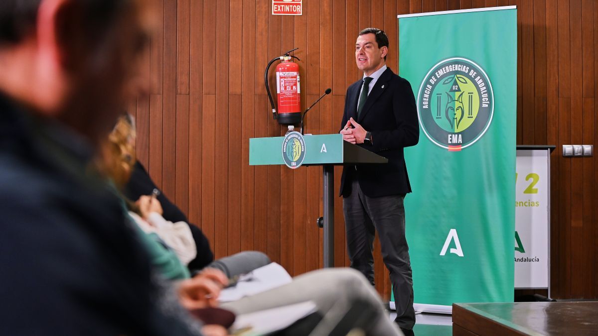 Juanma Moreno en la rueda de prensa tras el Comité Asesor del Plan de Emergencias | Salvador López Medina