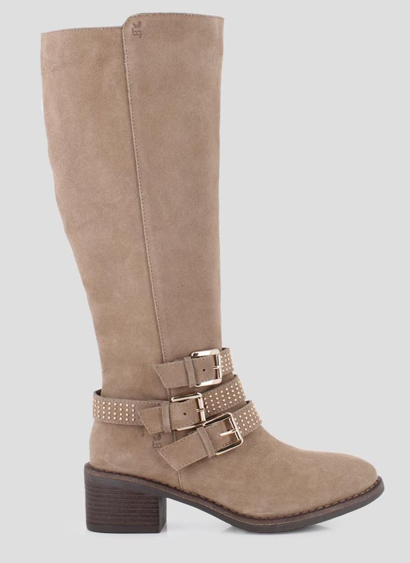 Botas de caña alta con tacón ancho en piel y con pedrería, Blogger