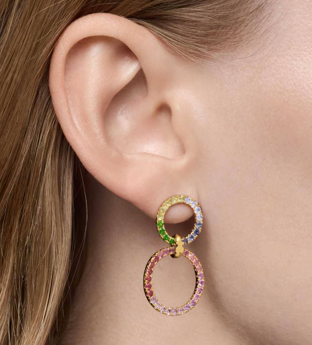 Pendientes círculo doble con baño de oro 18 kt sobre plata y gemas Straight de TOUS