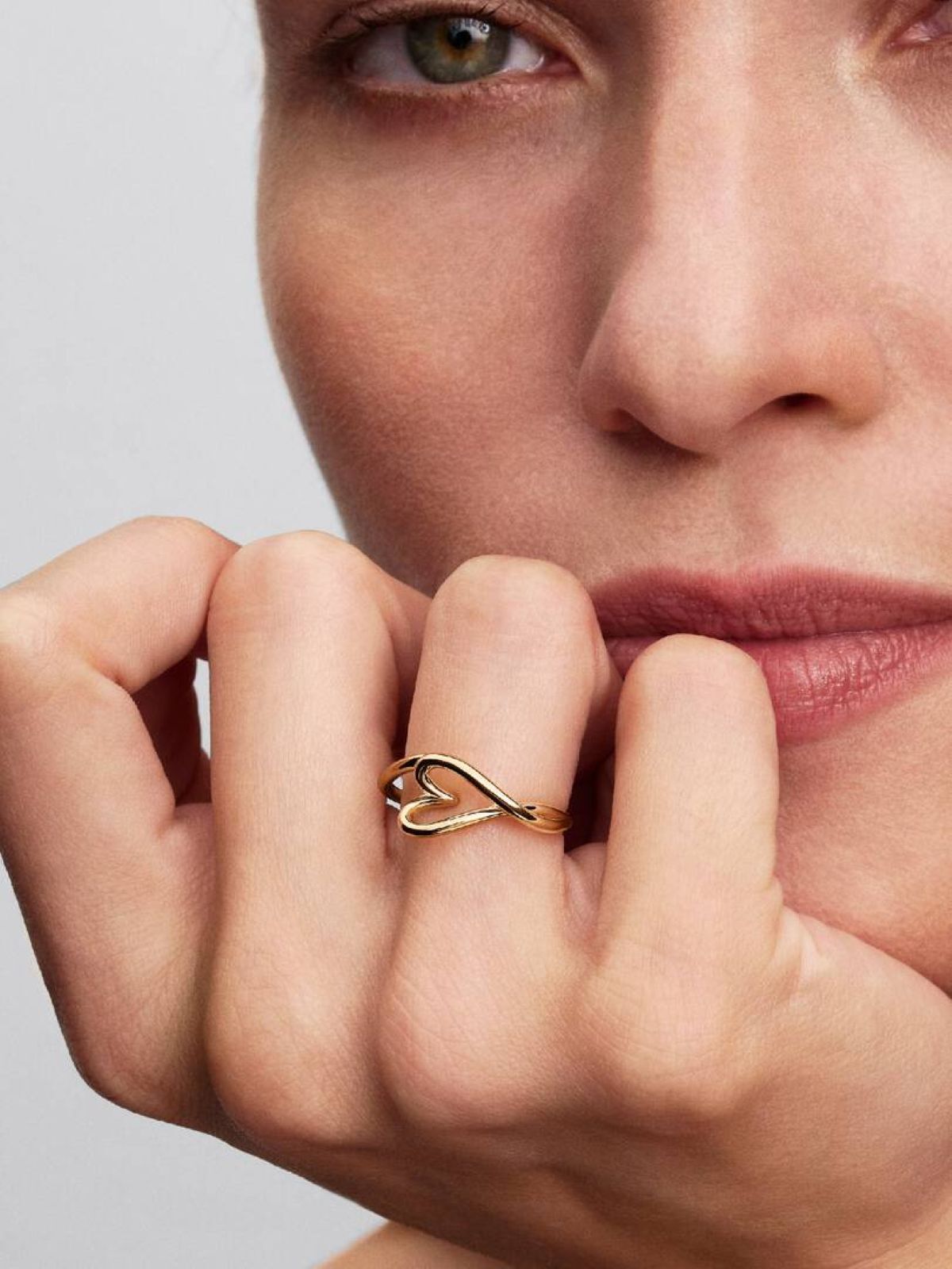 Anillo Corazón Pequeño forma orgánica de Pandora