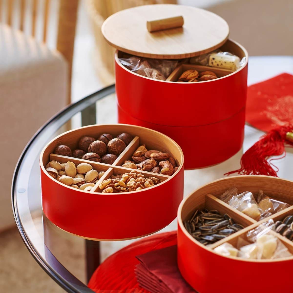 FÖSSTACaja con tapa para aperitivos de Ikea