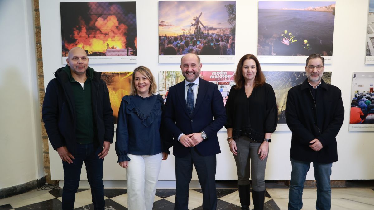 Inauguración de la exposición Fotocrónica, un año de fotoperiodismo en la Provincia de Cádiz | Cristo García