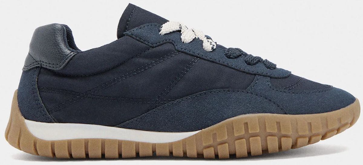 Zapatillas monocromáticas de Parfois