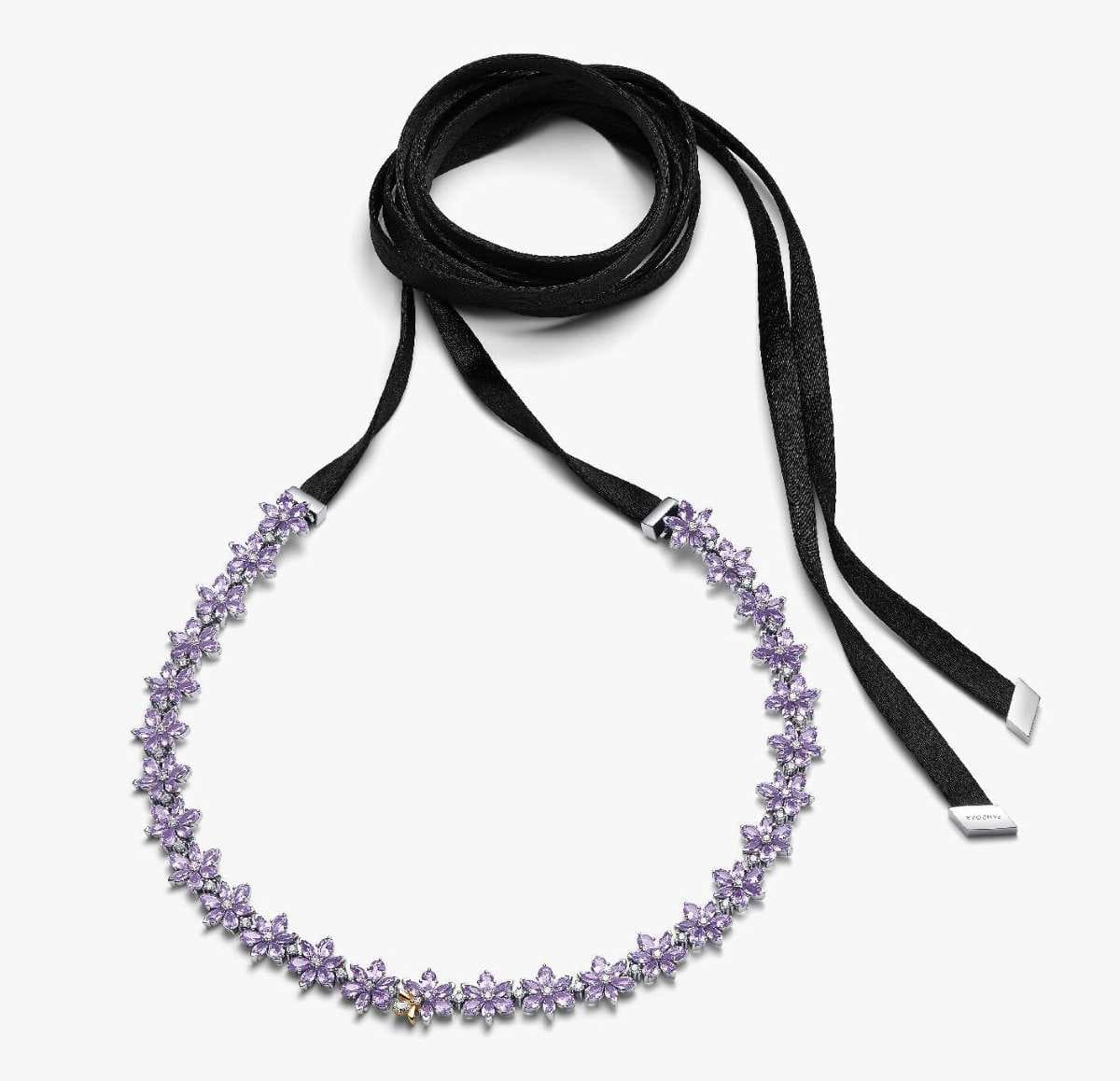 Choker Herbario y Abeja de Los Bridgerton de Netflix de Pandora