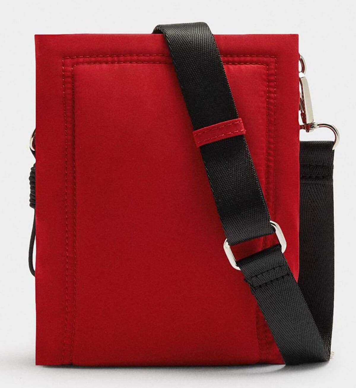 Bandolera fina con cierre de cremallera en liso