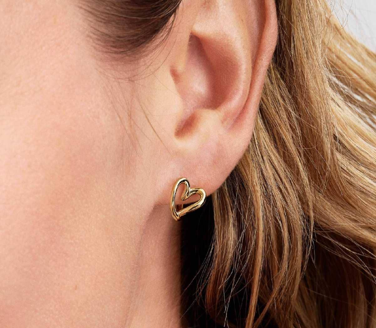 Pendientes de Aro Corazón Pequeño Forma Orgánica de Pandora