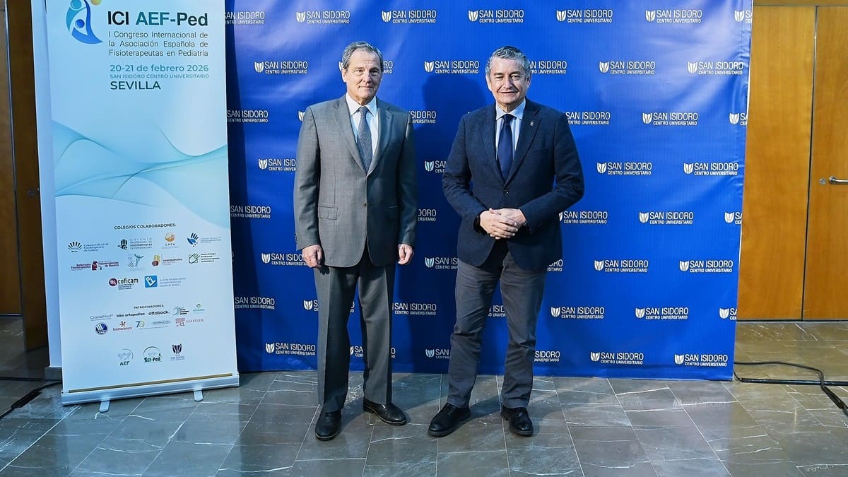 El mandatario andaluz ha inaugurado el I Congreso Internacional de la Asociación Española de Fisioterapeutas en Pediatría