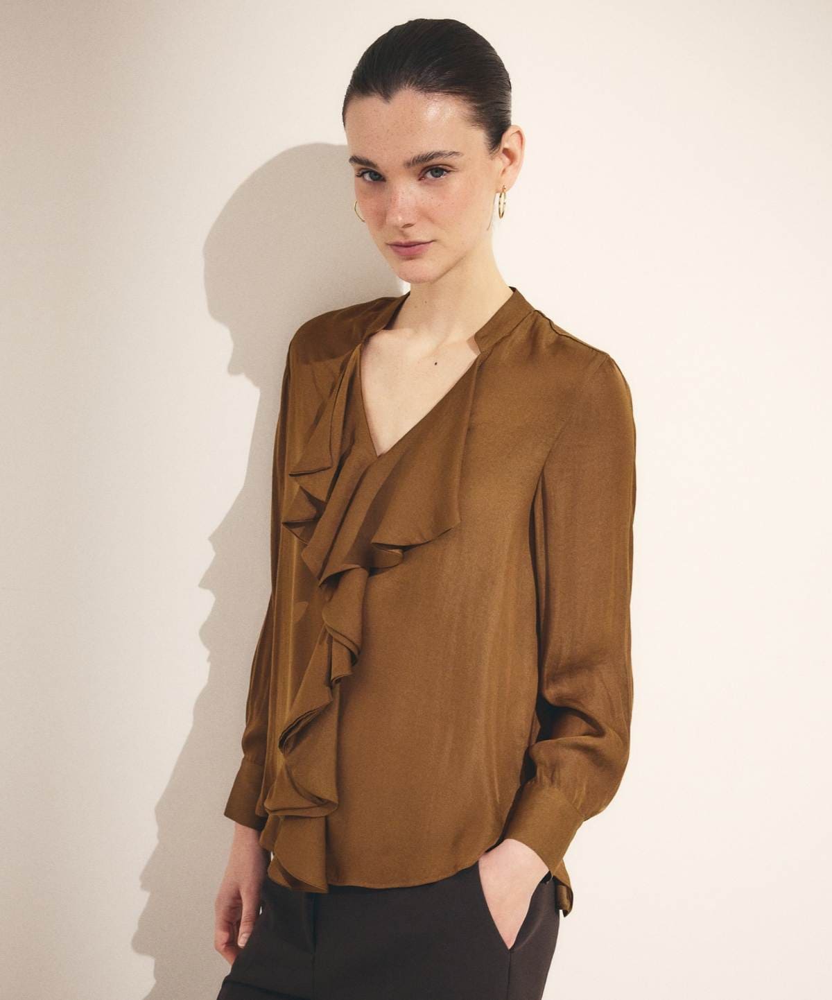 Blusa lisa de manga larga de mujer