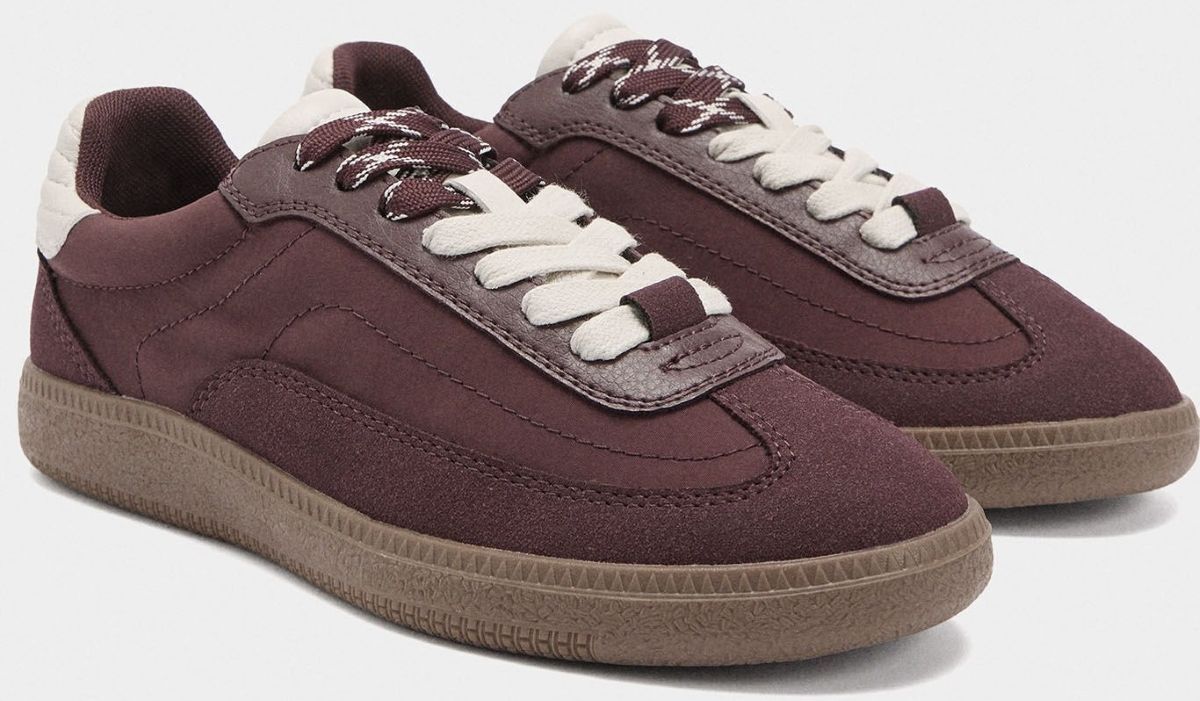 Zapatillas contraste con doble cordón de Parfois