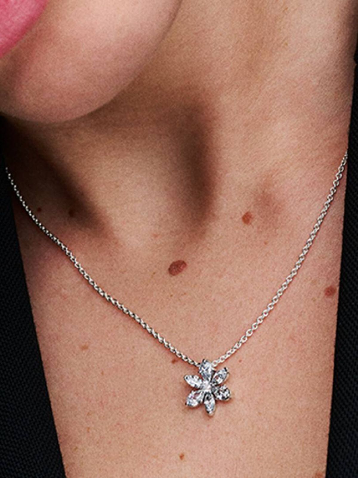 Collar con colgante Herbario Brillante de Pandora