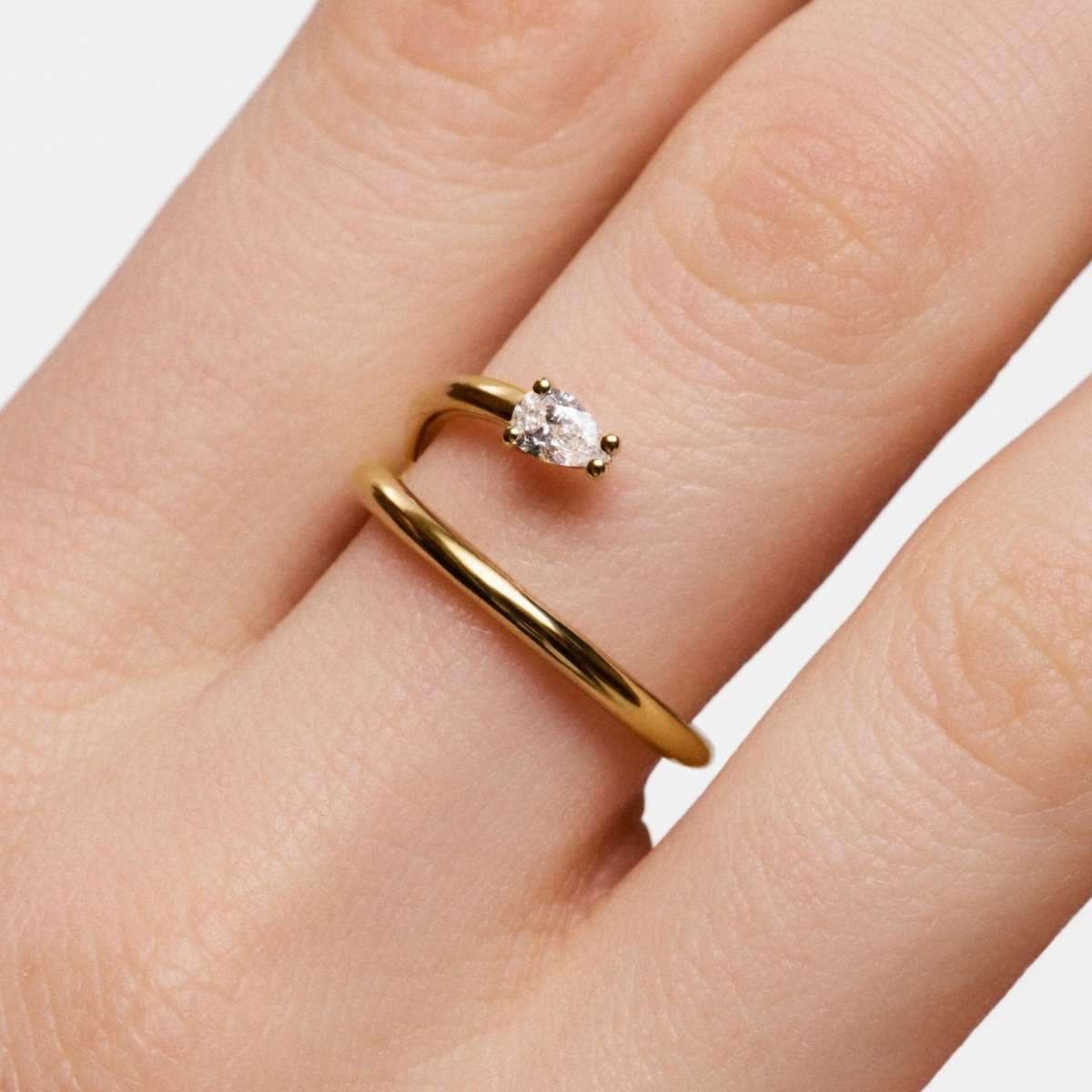 Anillo con baño de oro 18 kt sobre plata y diamante creado en laboratorio Lio LGD