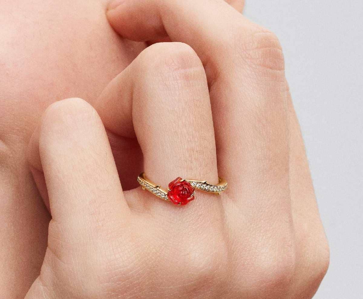 Precio del anillo Rosa de la Bella y la Bestia de Disney